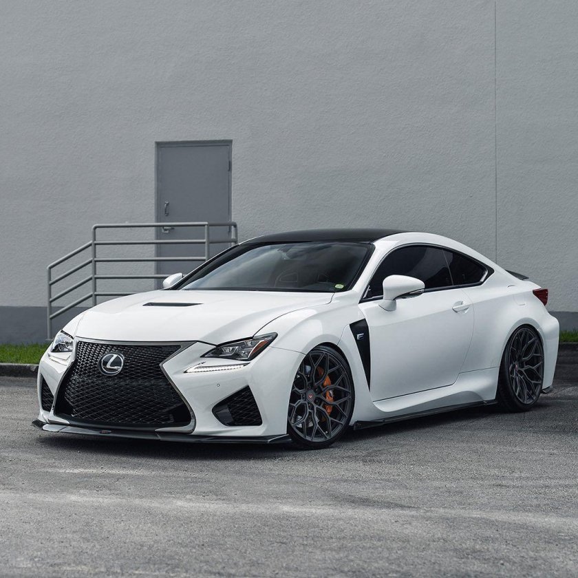 Lexus RCF