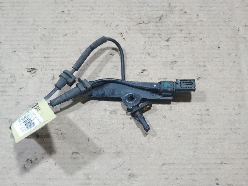 Датчик абс задний правый тойота виш