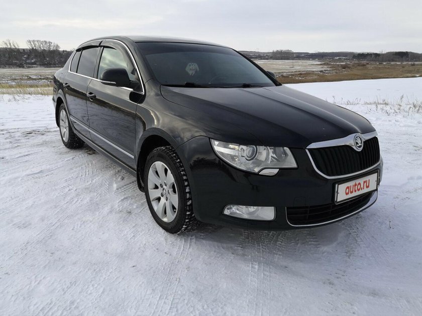 Шкода Суперб 2012 черный