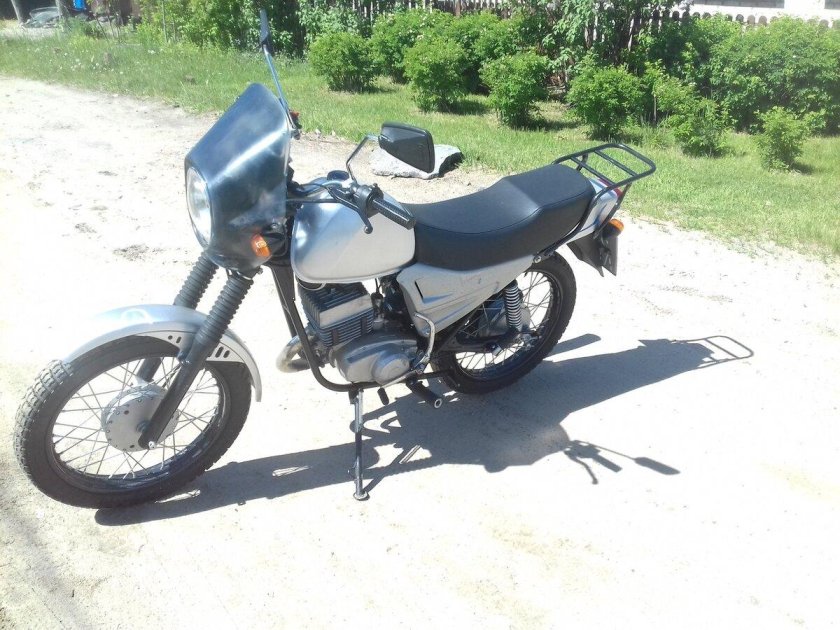 Серебристый Минск 125