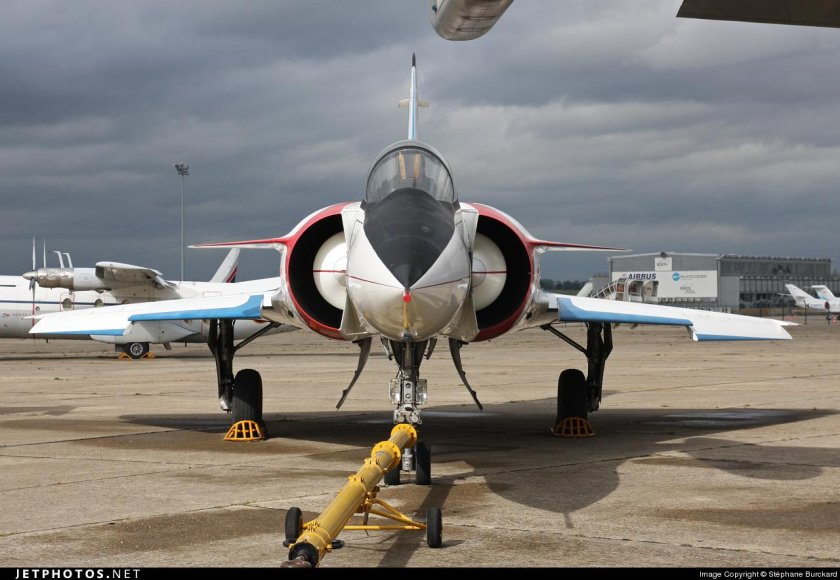 Dassault Mirage 4000 кабина