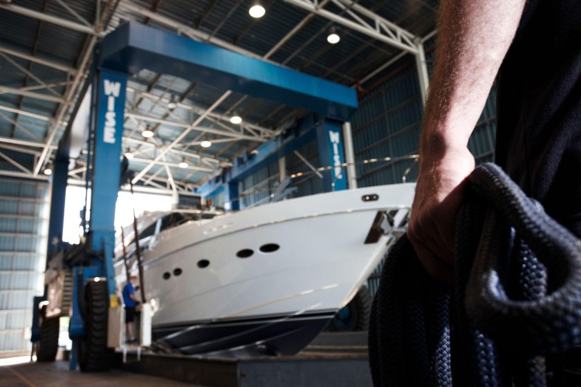 Сервис яхт и катеров