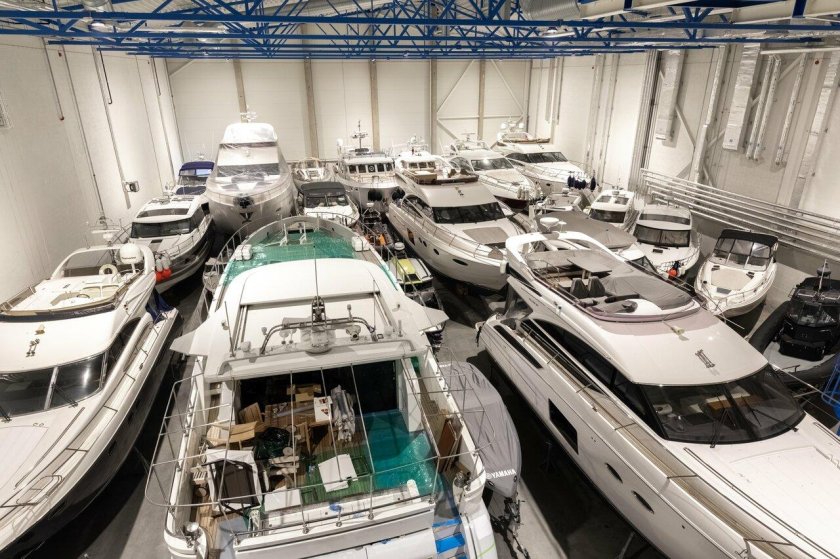 Ангар для яхт и катеров