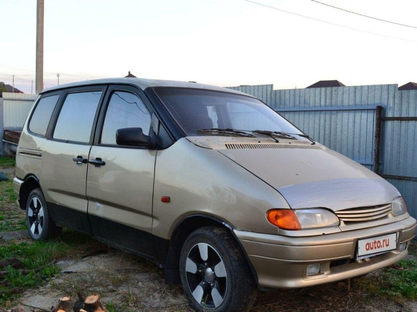 ВАЗ (Lada) 2120 Надежда 1.8 MT