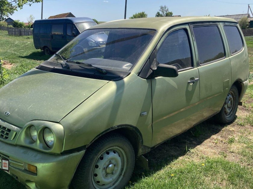 Ваз (lada) 2120 надежда 1.8 mt