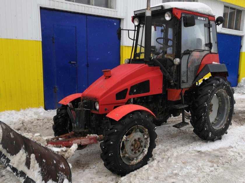 Трактор ВТЗ 2048