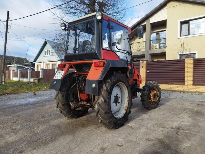Трактор втз 2048