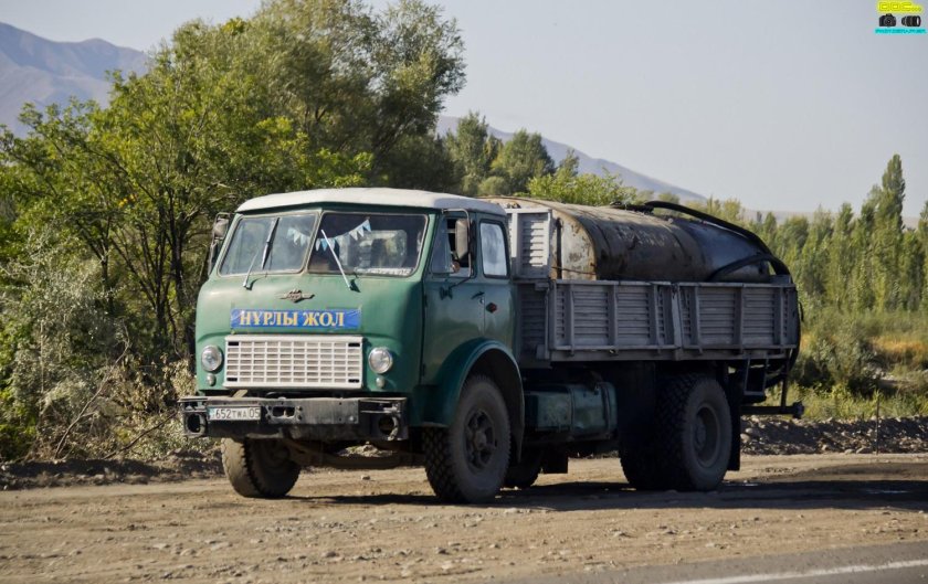 МАЗ 500 тягач