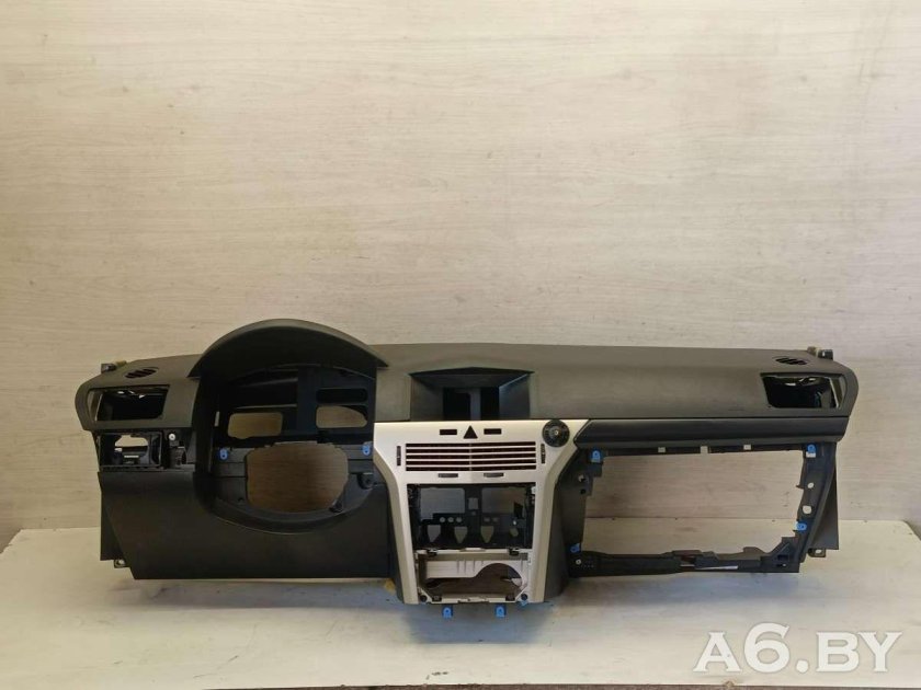 Динамик в торпеде Опель Вектра с