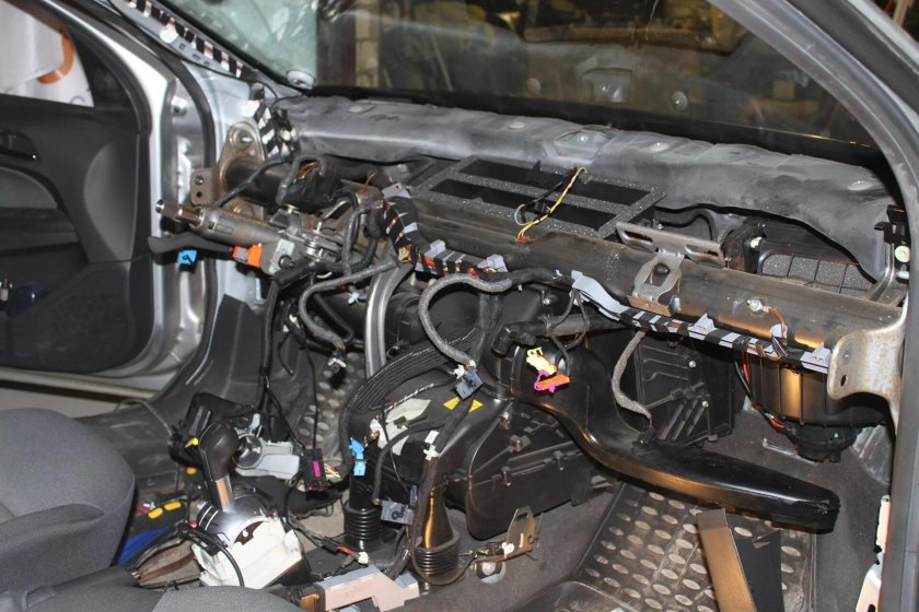 Opel Астра н снятие торпеды