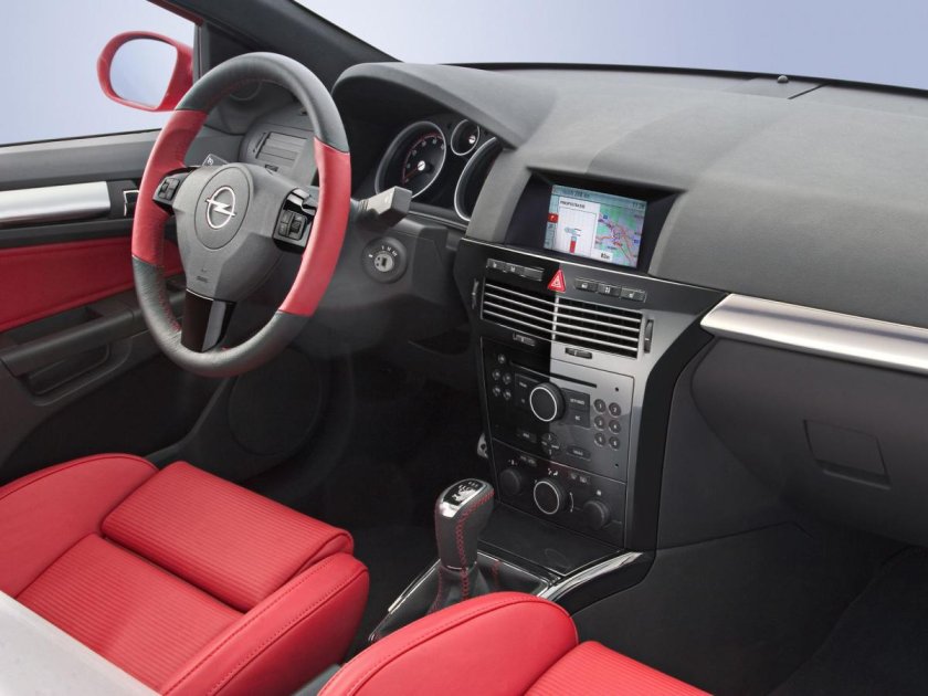 Opel Astra 2008 1.8 салон