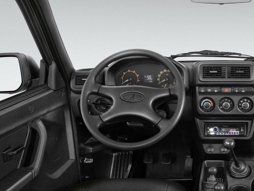 Лада Нива 2121 4х4 салон