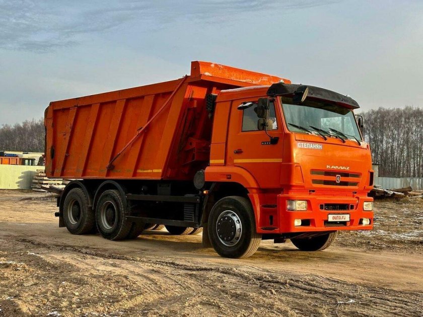 Самосвал камаз 6520
