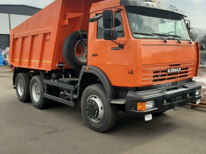 Самосвал камаз