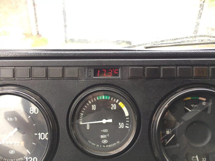 Щиток приборов МАЗ 5551