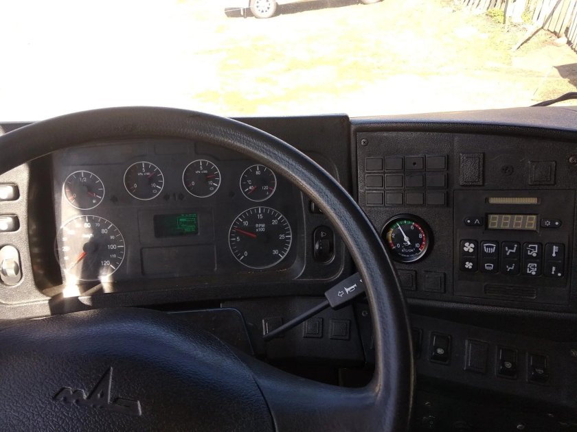 Панель приборов МАЗ Зубренок 4371