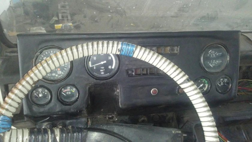 Щиток приборов МАЗ 5551