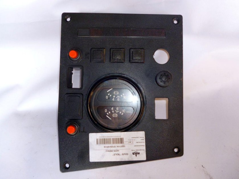 Щиток приборов МАЗ ЩП 8151-1