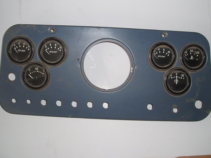 Панель приборов МАЗ 500