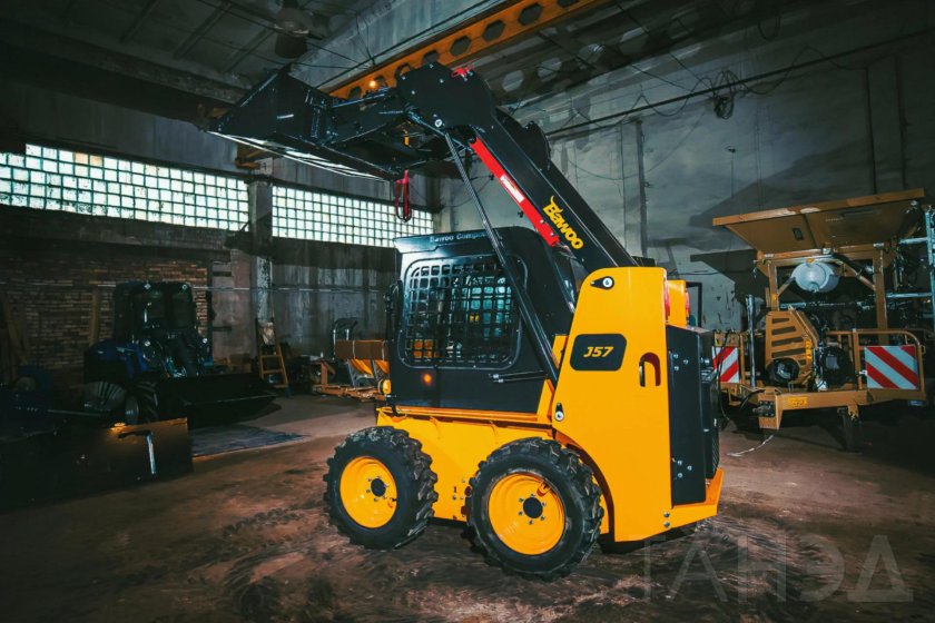 Мини погрузчик Bawoo j57