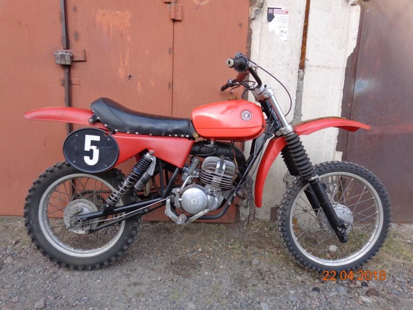 Кроссовый Чезет 125