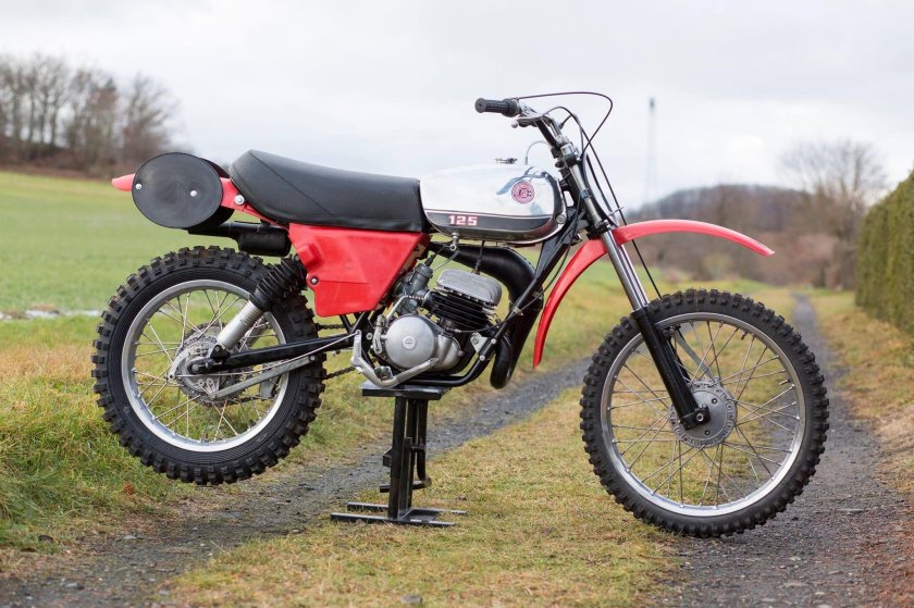 Кроссовый мотоцикл чезет 250