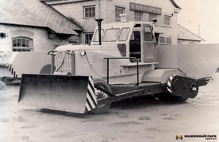 Трактор т-100м ЧТЗ