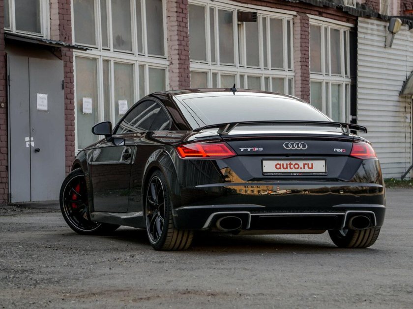 Ауди ТТ РС черная