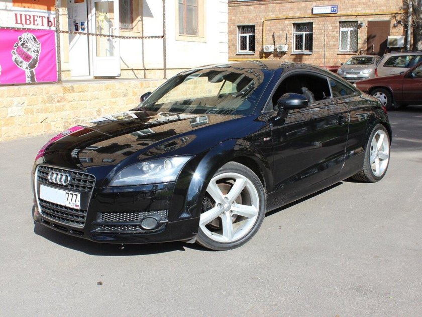 Audi TT 8j черная
