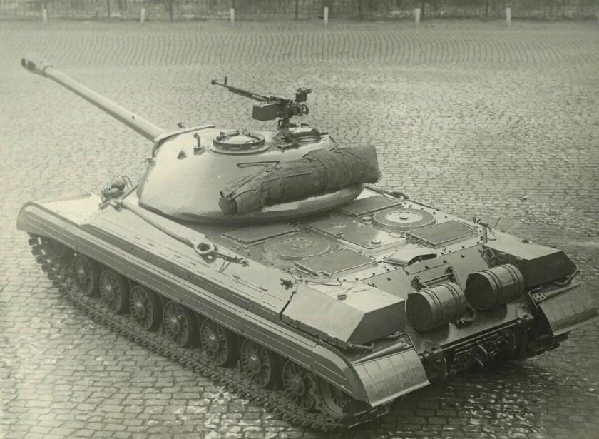 Тяжелый танк объект 770