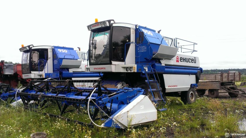 Зерноуборочный комбайн Енисей 950