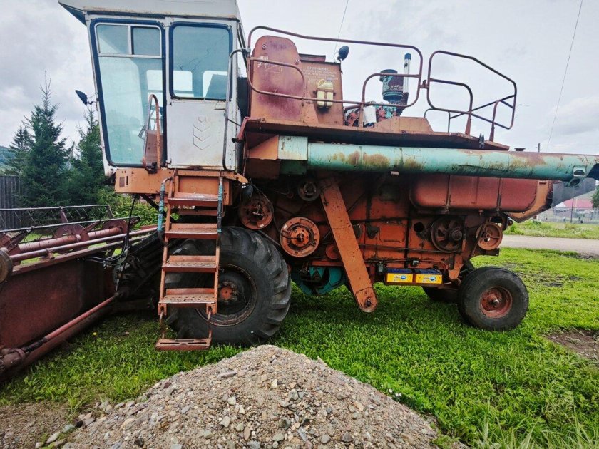 Комбайн енисей 1200