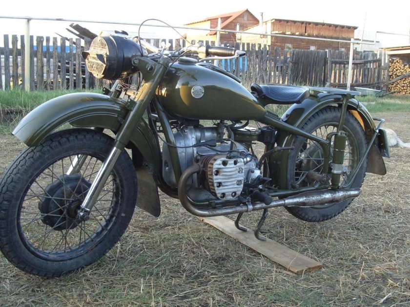 Мотоцикл Урал м 72