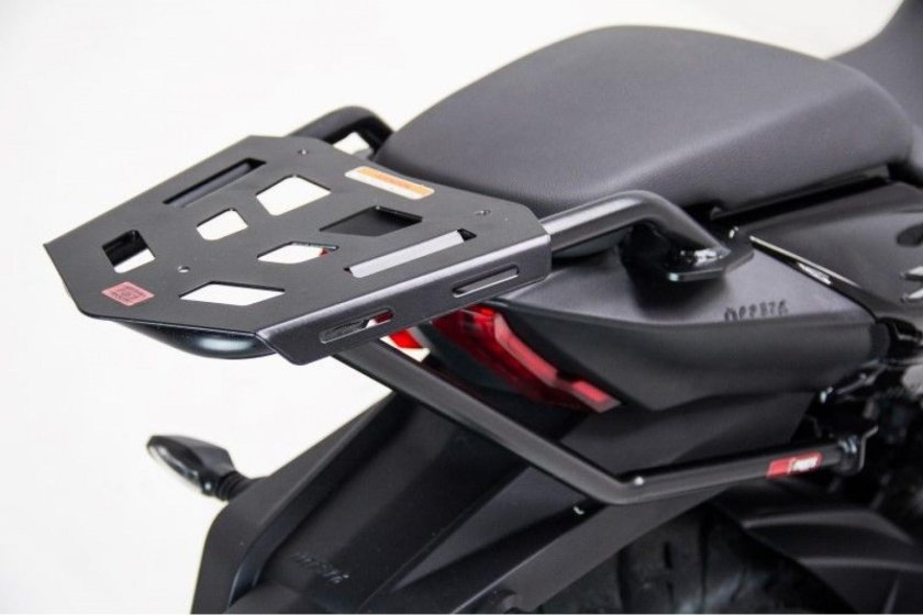 Багажник Bajaj Dominar 400