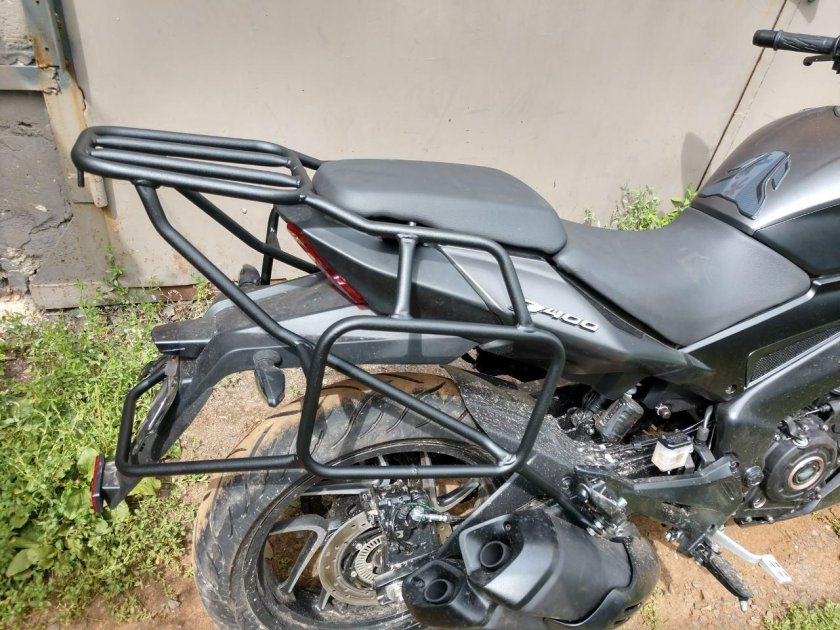 Багажник Bajaj Dominar 400