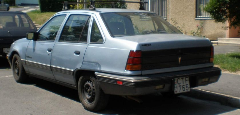 Понтиак леманс