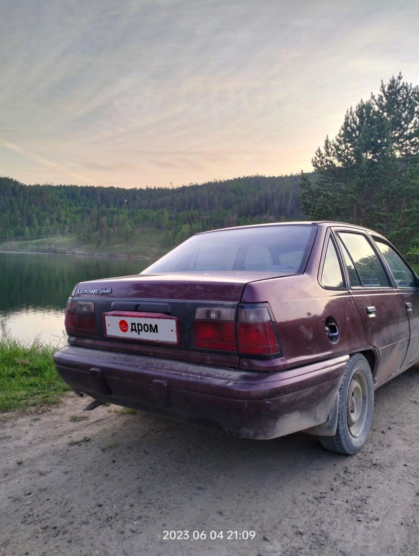 Део Леманс стекло заднее левое