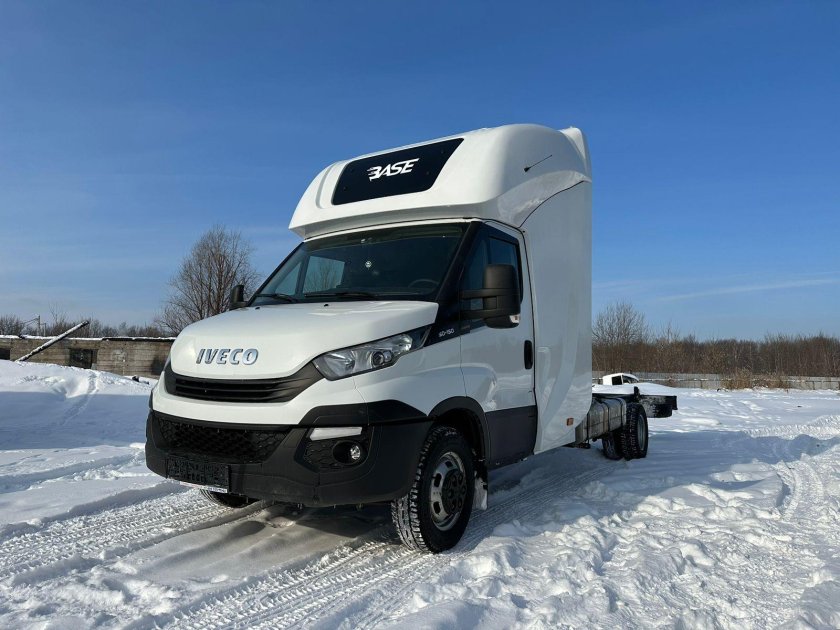 Ивеко Дейли с закабинным спальником