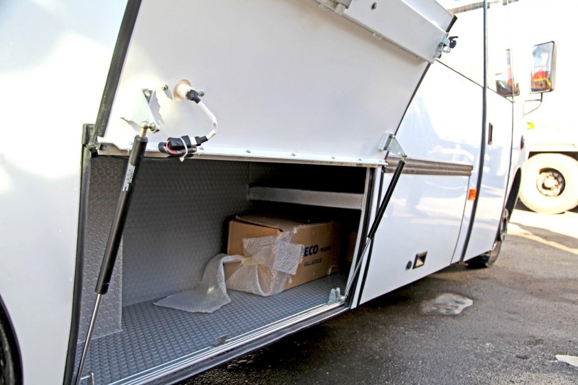 Неман багажник автобус