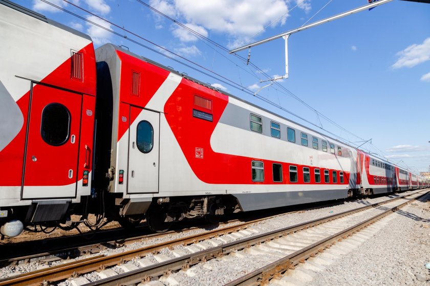 2 Этажный поезд Москва Адлер