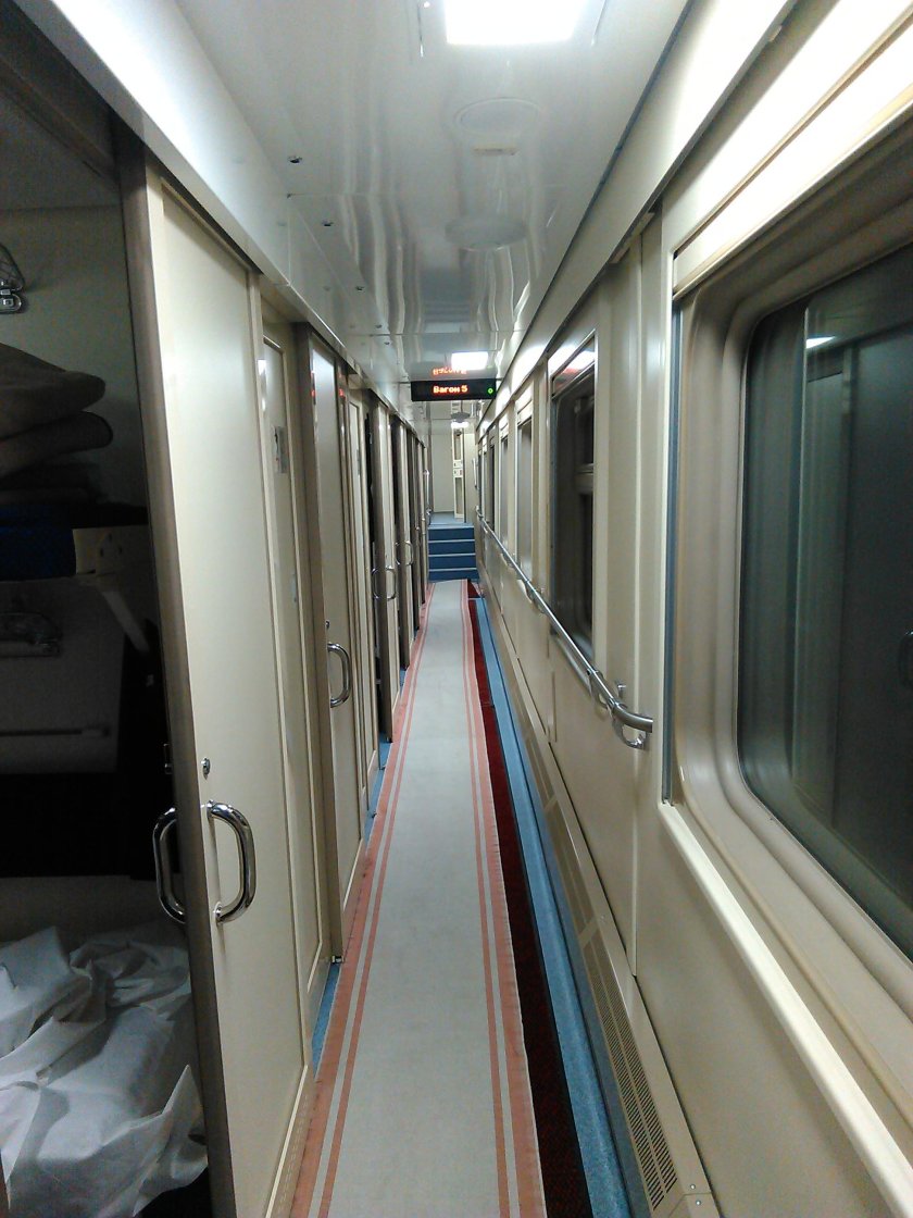 Поезд 050м двухэтажный