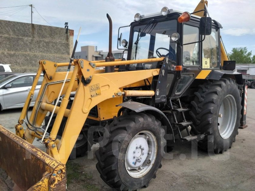 • Погрузчик ДЭМ-114