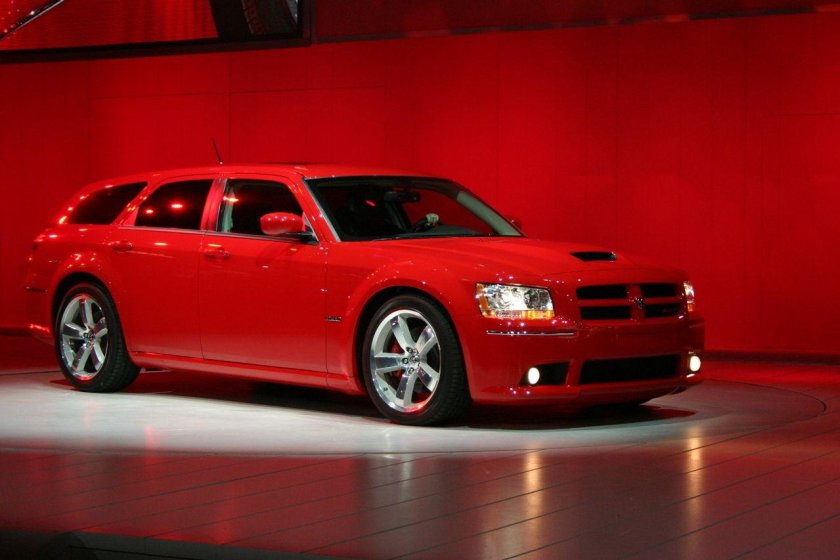 Dodge magnum srt8 2008