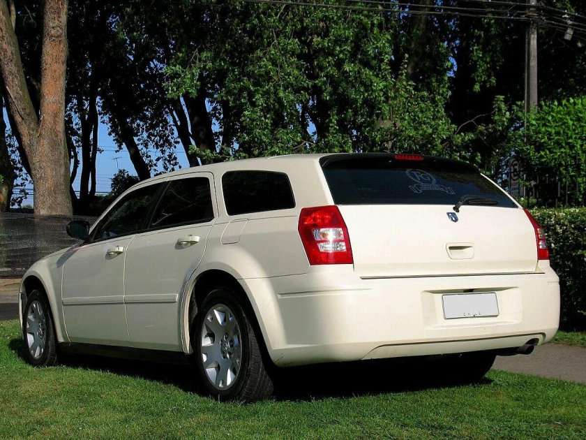 Додж Магнум 2005 2.7