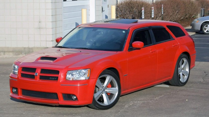 Dodge Magnum srt8 2008