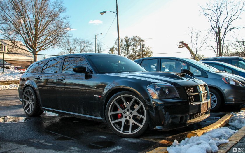 Dodge Magnum srt8 Hellcat