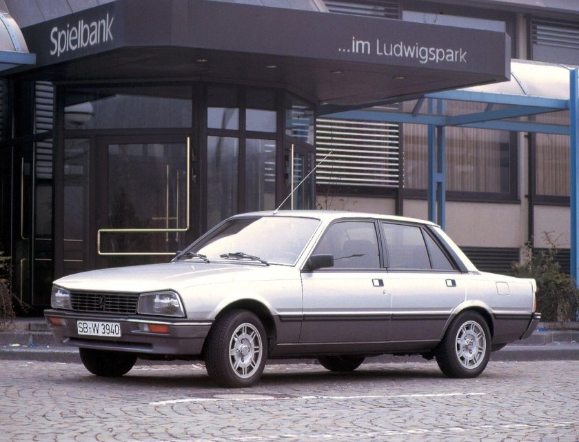Peugeot 505 седан