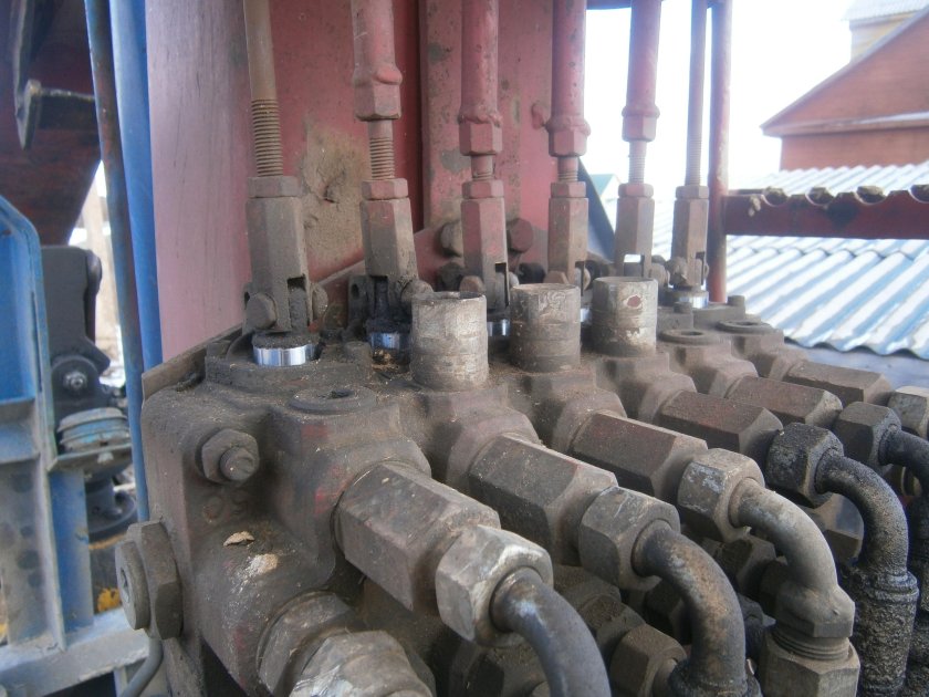 Гидрораспределитель ЭО-2621