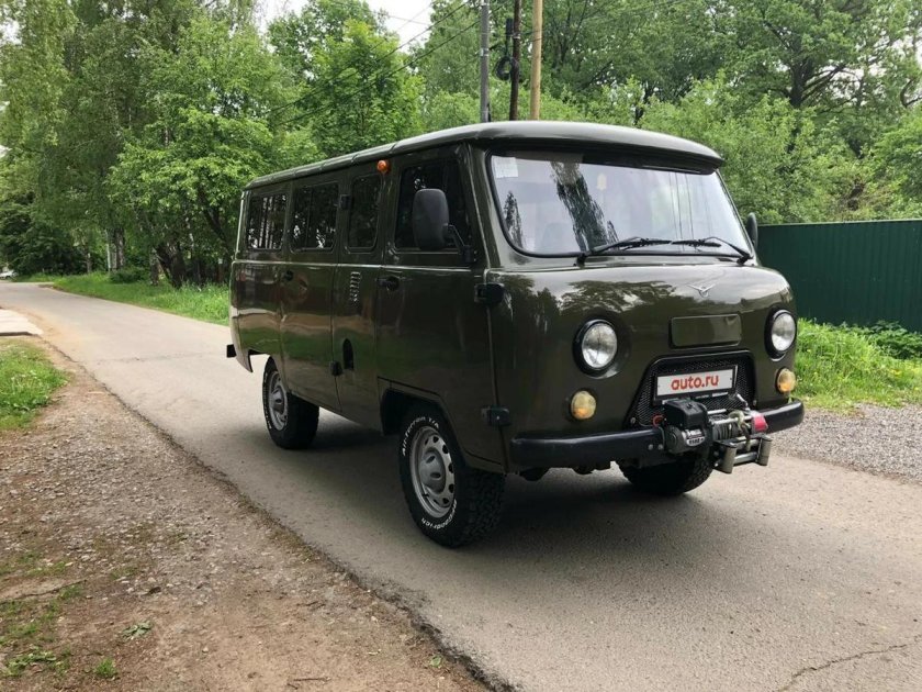 УАЗ 2206 зелёный