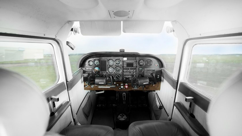 Cessna 172 кабина